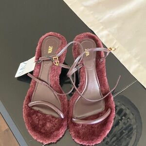 Zara Women's Burgundy Fur Sandals